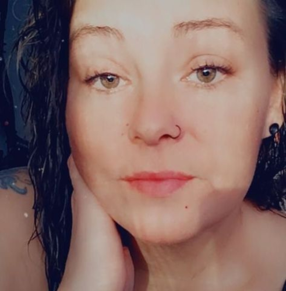 Meet your Posher, Tonya